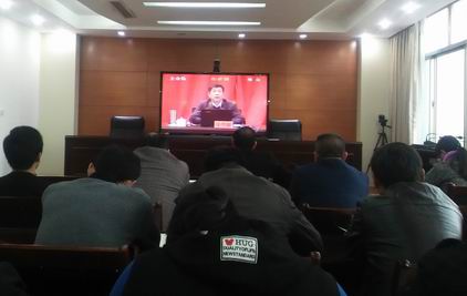 山东公海jcjc机床组织收看十九大精神辅导报告20171117.jpg